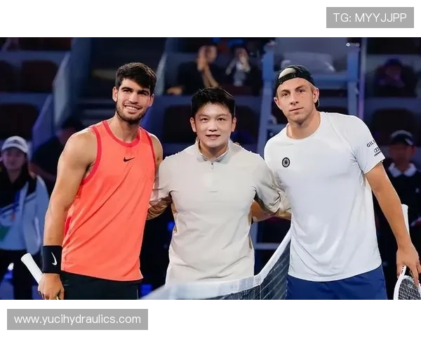 阿尔卡拉斯:见到樊振东很高兴,希望之后有机会去看他的比赛 阿尔卡拉斯:见到樊振东很高兴,希望之后有机会去看他的比赛